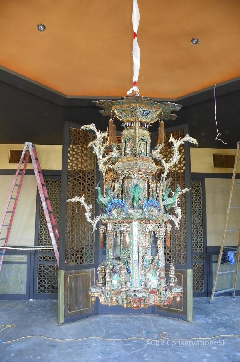 Golden Room - Image 6