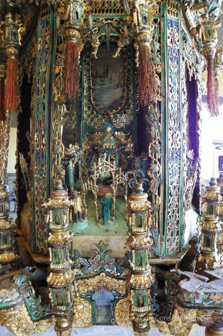 Golden Room - Image 18