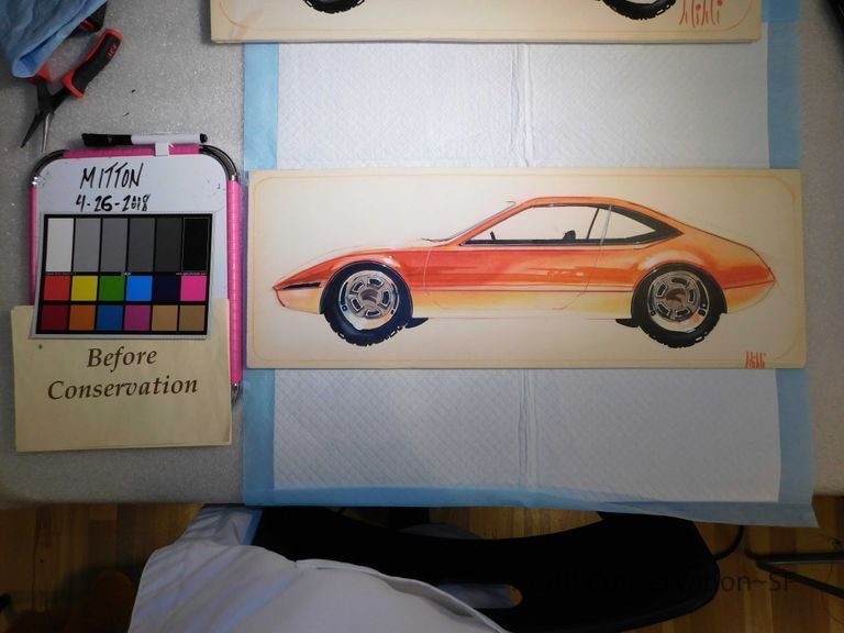          Orange car picture number 1
