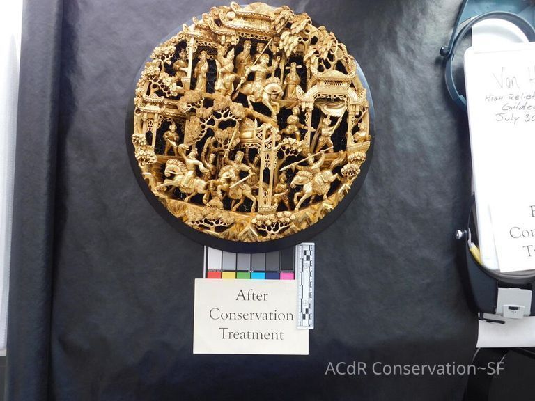 Large Round Chinese woodcarving - Image 39