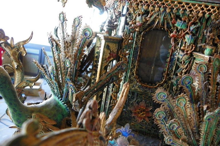 Golden Room - Image 23