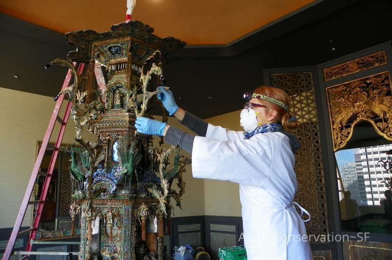 Golden Room - Image 26