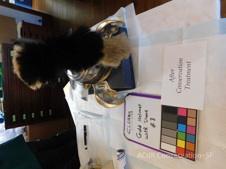 Centurion helmet with black and white horse hair - Image 6