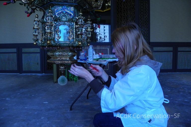 Golden Room - Image 190