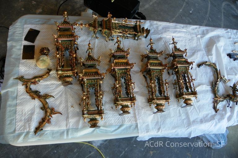 Golden Room - Image 49