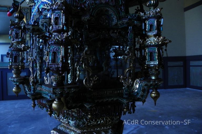 Golden Room - Image 219