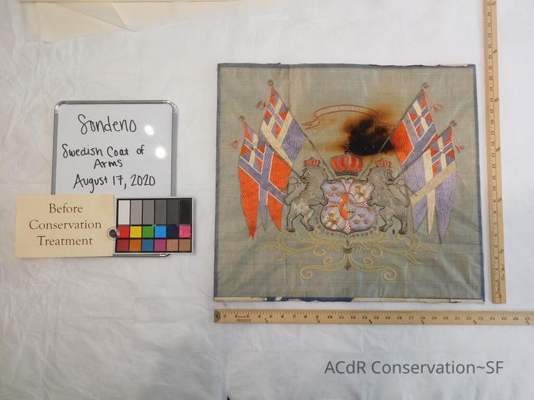          Client: Sondeno. Item: Swedish Royal Coat of Arms embroidery picture number 1
