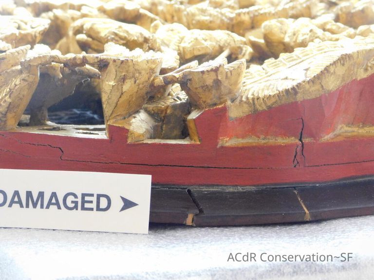 Large Round Chinese woodcarving - Image 11