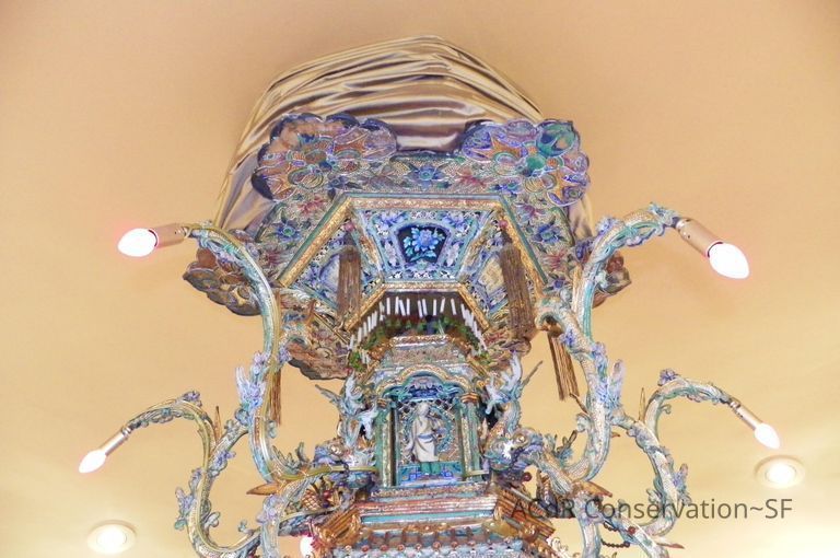 Golden Room - Image 381