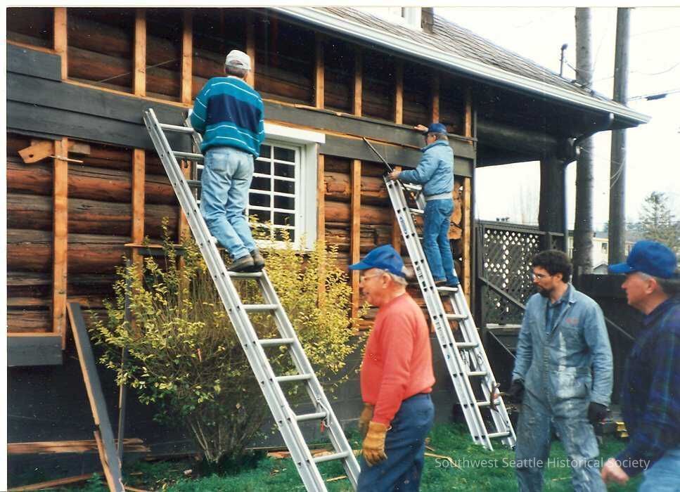 Log House Museum