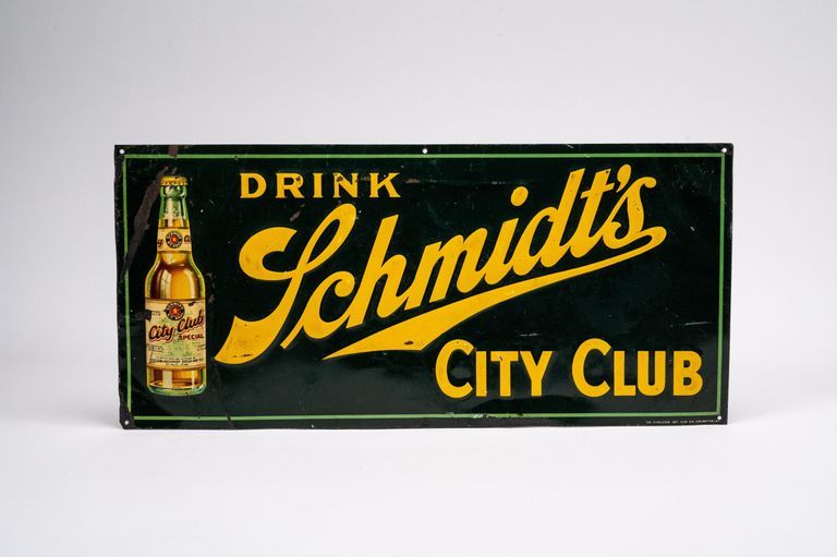 City Club Beer Tin Sign - Image 2