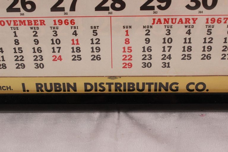 Stroh Brewing Company - Gown Series - Image 3