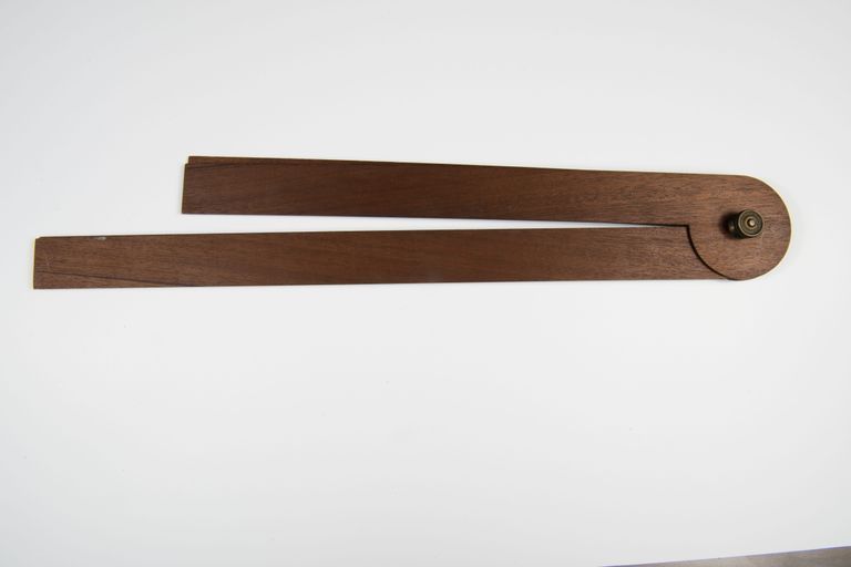 Wooden Folding Ruler or Angle Gauge picture number 1