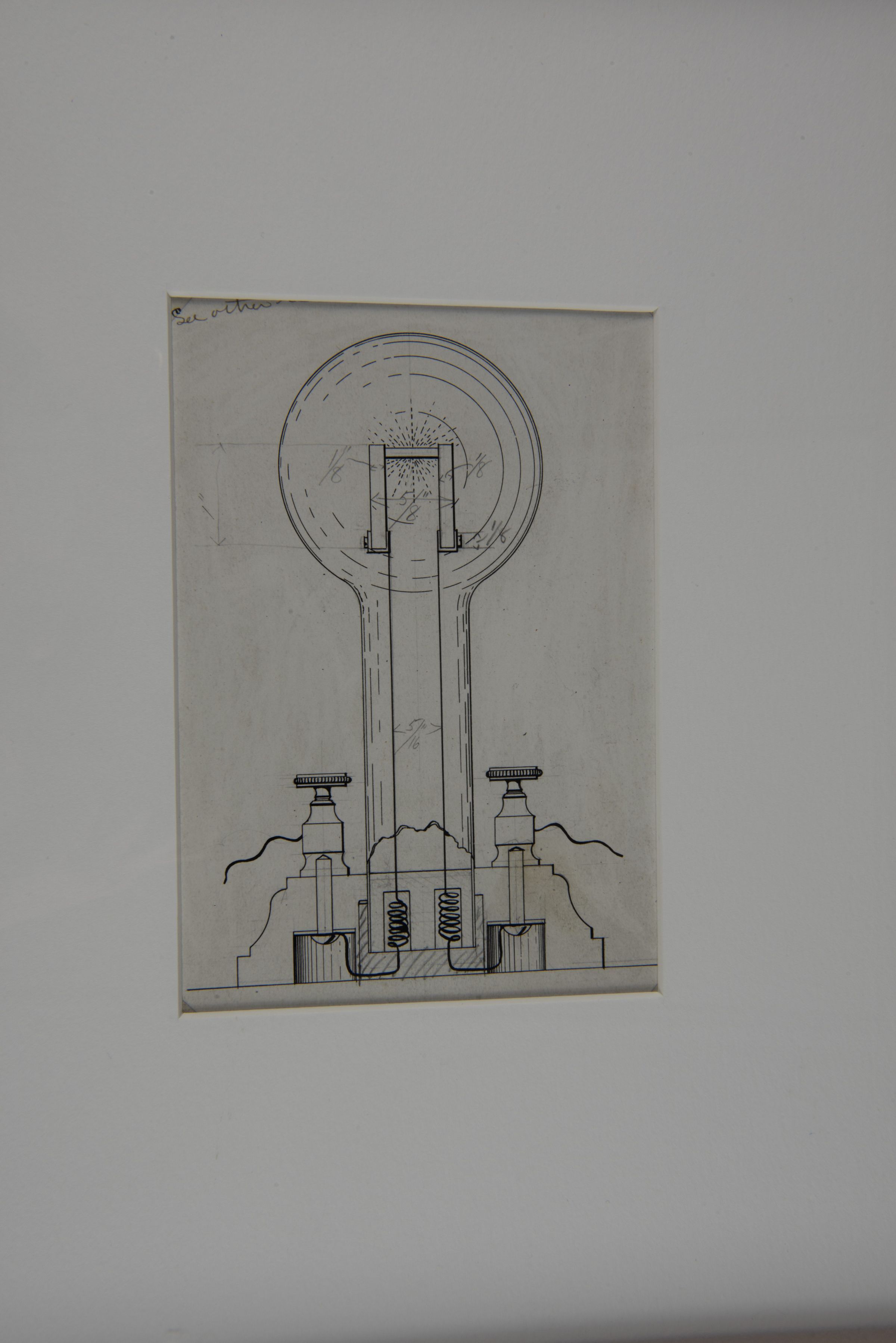Technical Drawing of an Incandescent Light Bulb Design picture number 1