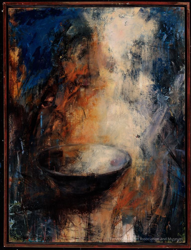Black bowl, dark background