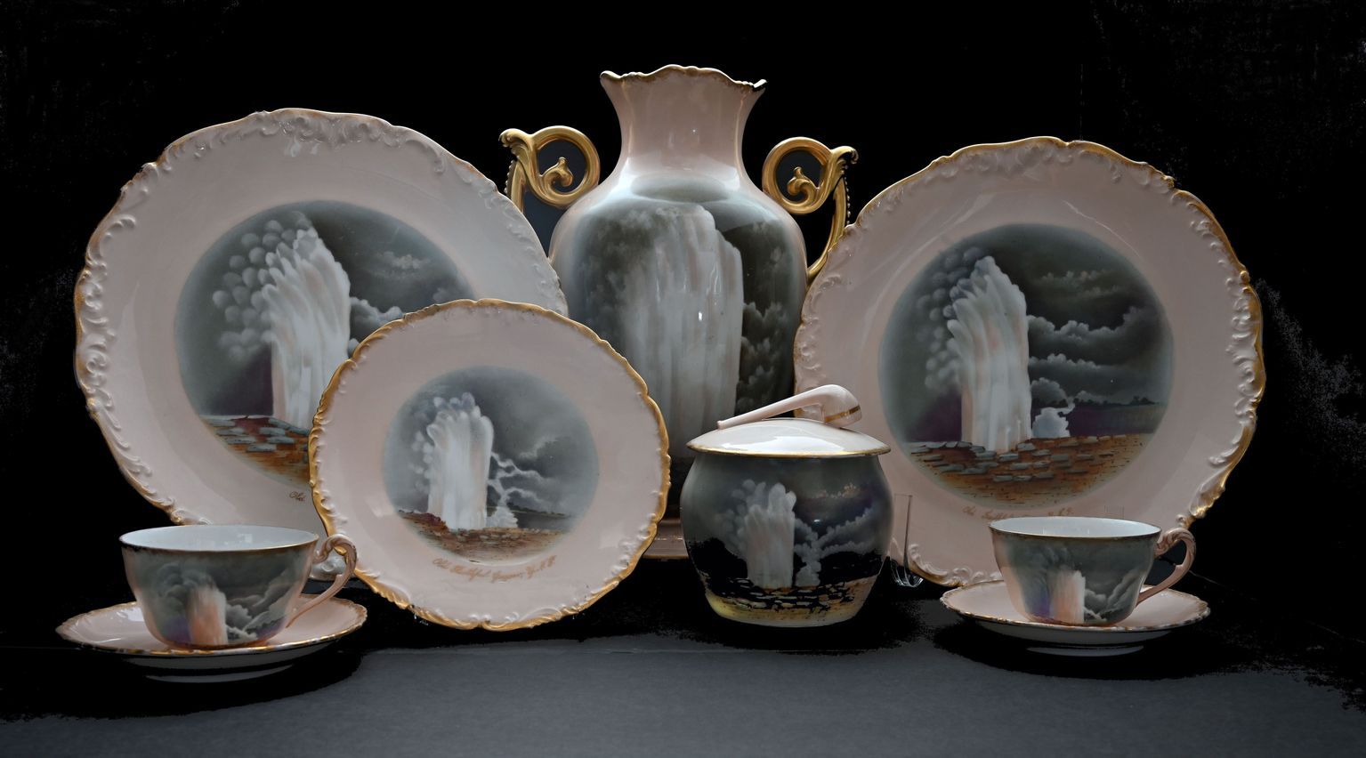 CERAMICS - EUROPEAN PORCELAIN
