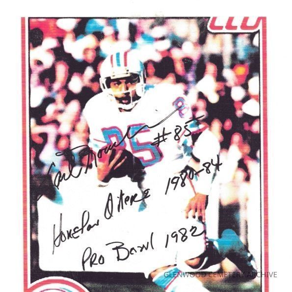 Autographed photo of Carl Roaches of the Houston Oilers
