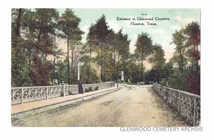 1910 Entrance to Glenwood Cemetery Postcard