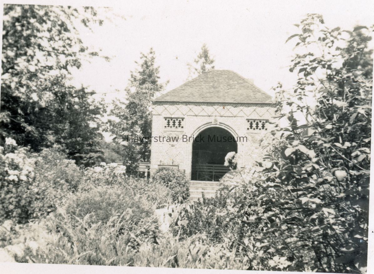 Jessie Kahles Dutch Garden Photos