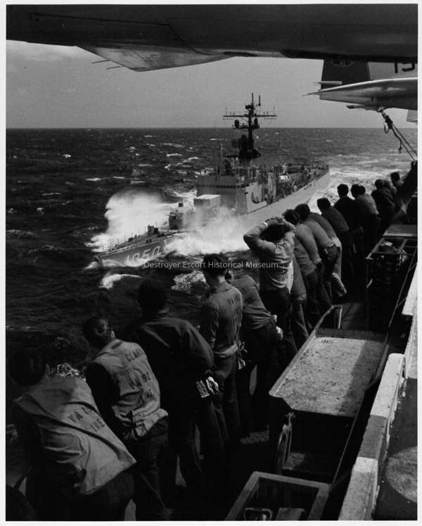 USS ALBERT DAVID (DE-1050)