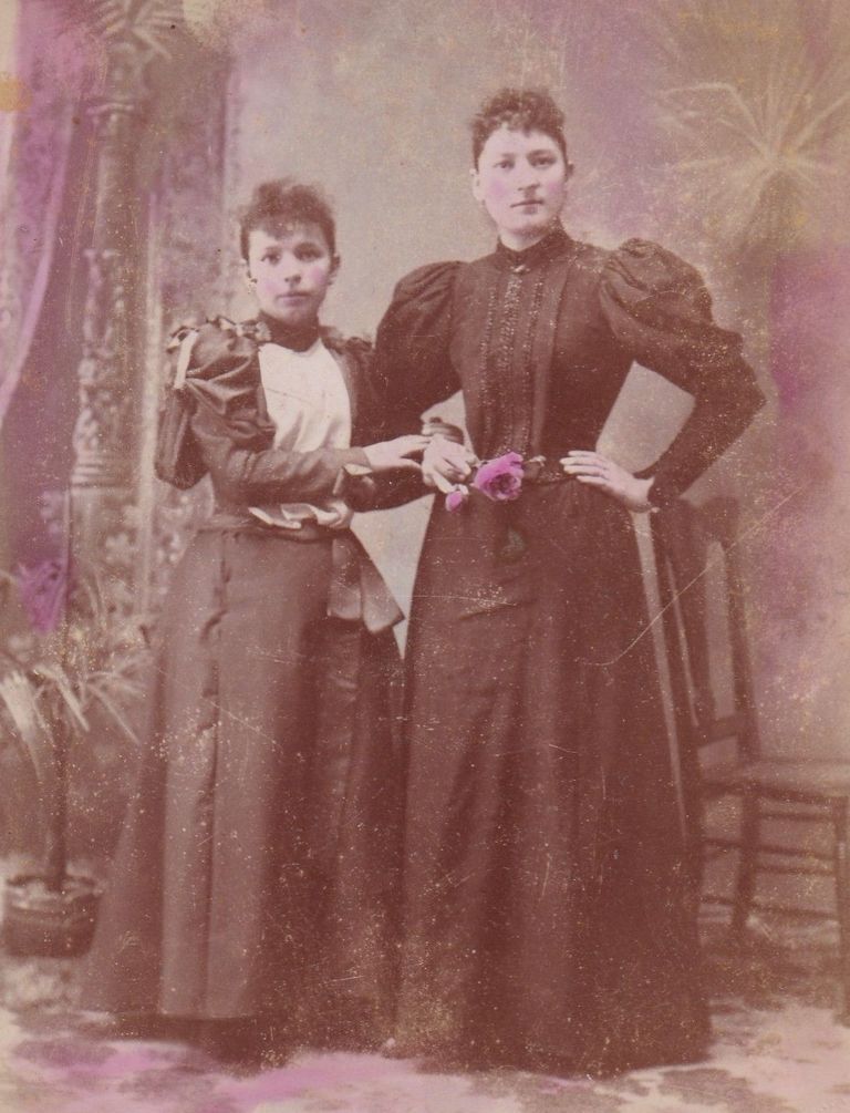 Victorian Women - Group