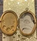 Victorian Vinaigrette Locket - Image 2