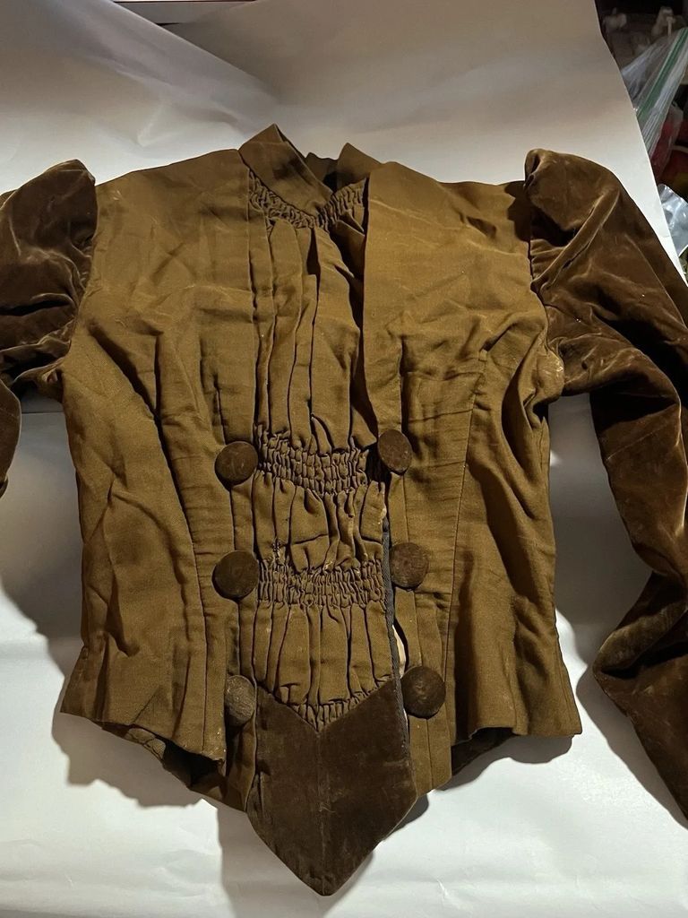 Woman's Brown Wool and Velvet Bodice (Six-Button Front)
