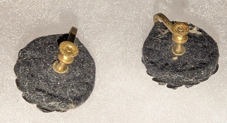 Mid-Century Black Sequin Cluster Earrings with Screw-Back Findings - Image 2