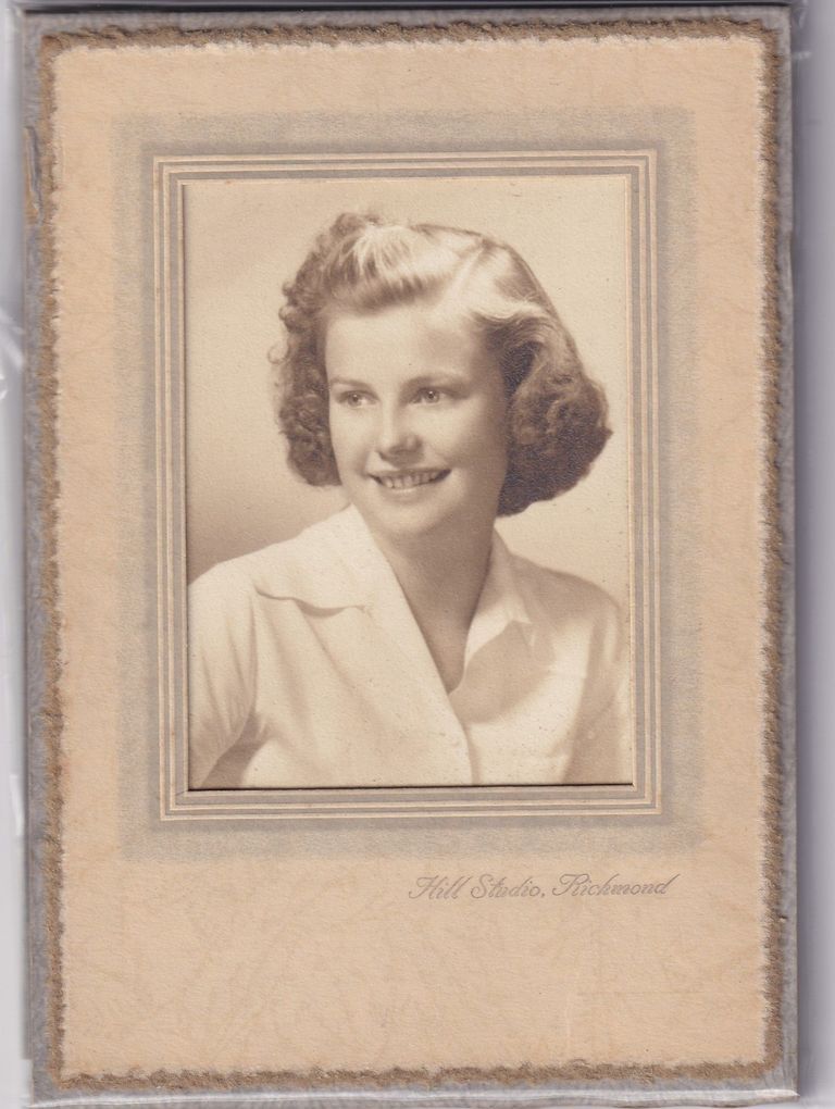Young Woman with Soft Curled Bob — Hill Studio Portrait