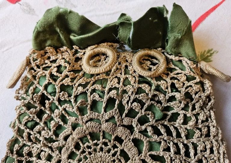 late-Victorian to early-Edwardian crochet reticule / evening purse - Image 6
