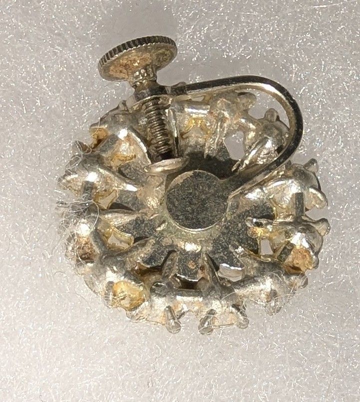 Late Art Deco Rhinestone Cluster Earring (single) with Screw-Back Finding - Image 2