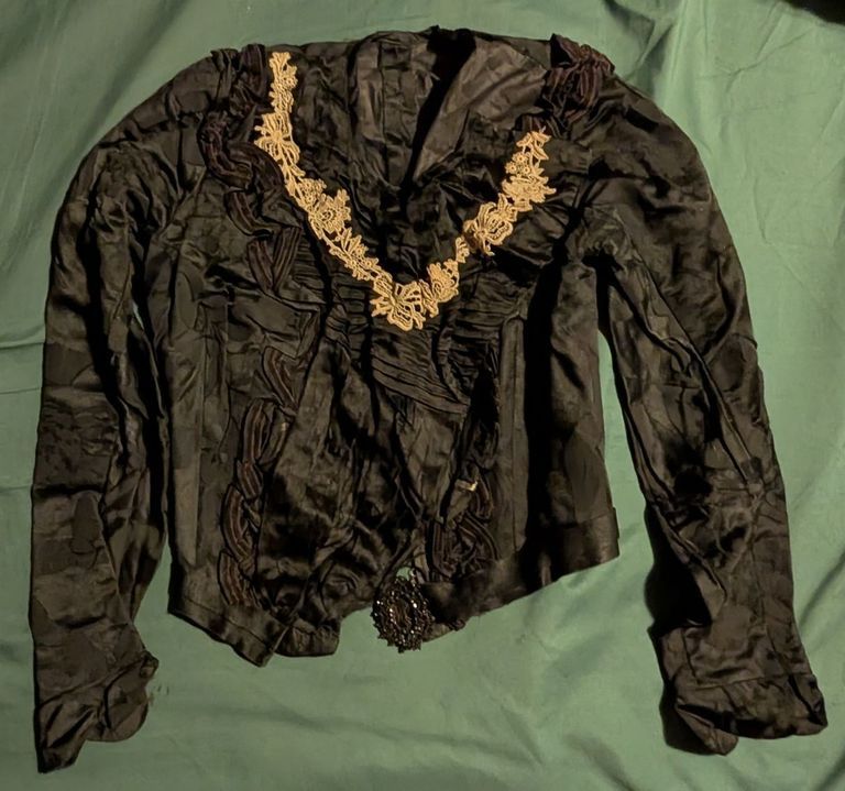 Late Victorian women’s bodice