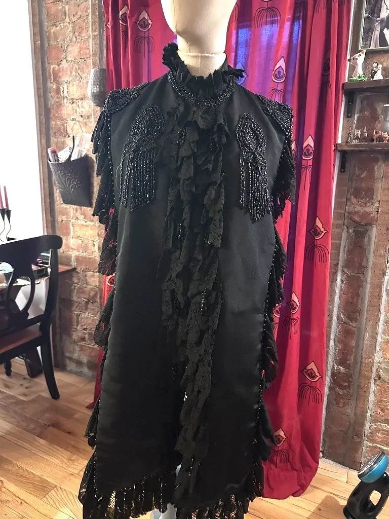 Late Victorian Black Beaded Mourning Capelet (Shoulder Cape)
