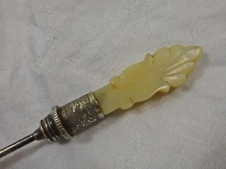 Victorian Button Hook - Image 4