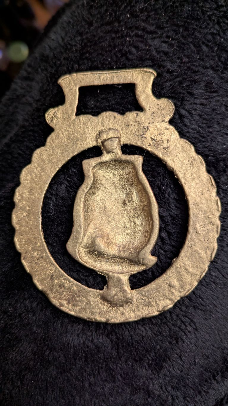 Victoria Lodge Badge - Image 2