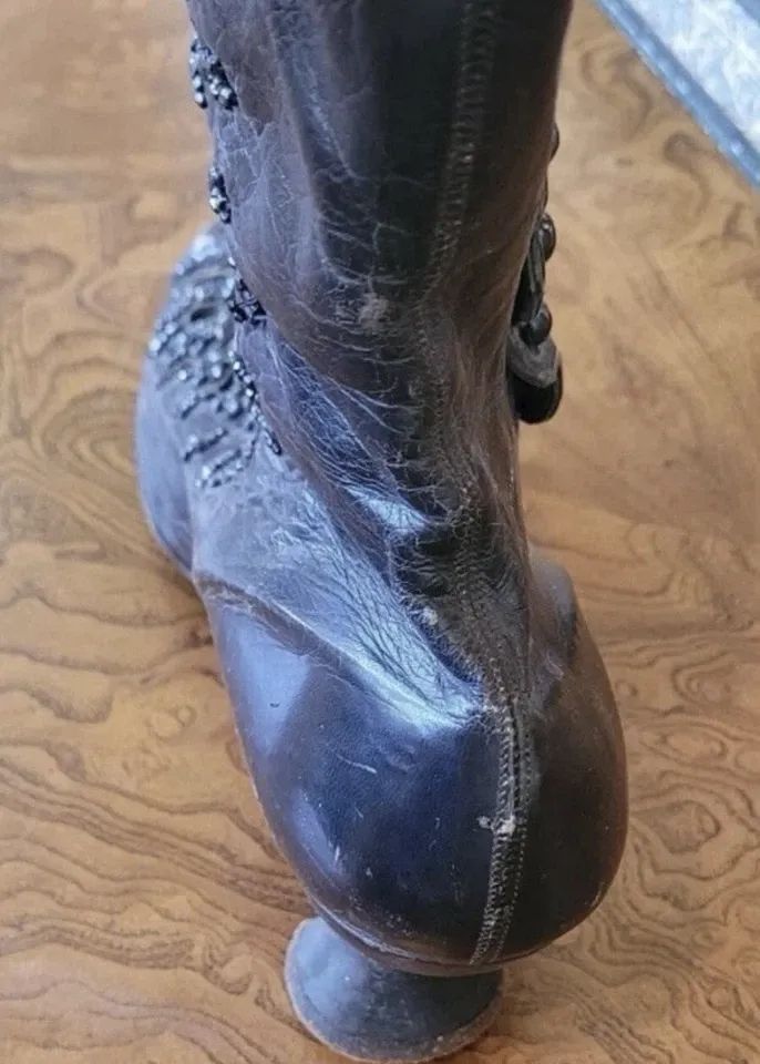 Women's Buttoned Ankle Boots (Decorated) - Image 3