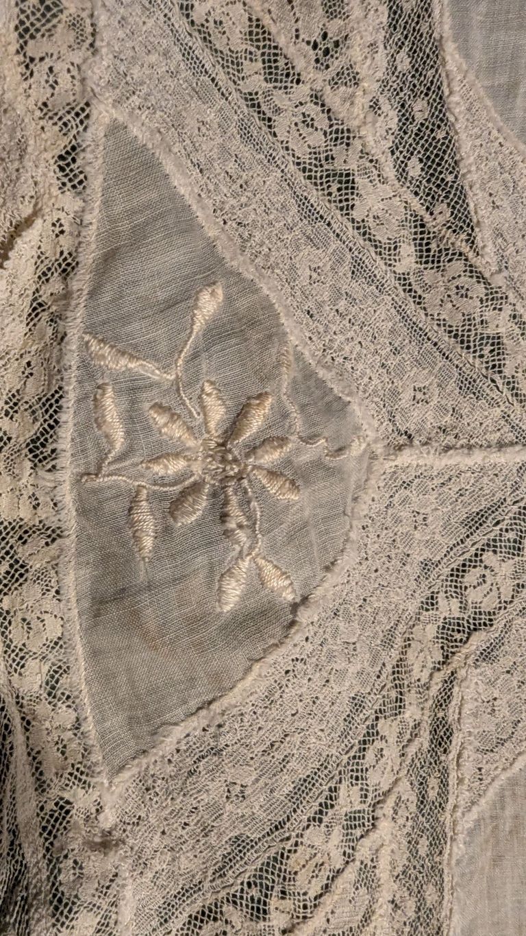 Edwardian Handmade Lace & Embroidered Linen Table Centerpiece - Image 3
