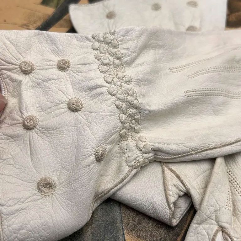 Women's Dress Gloves - Image 3