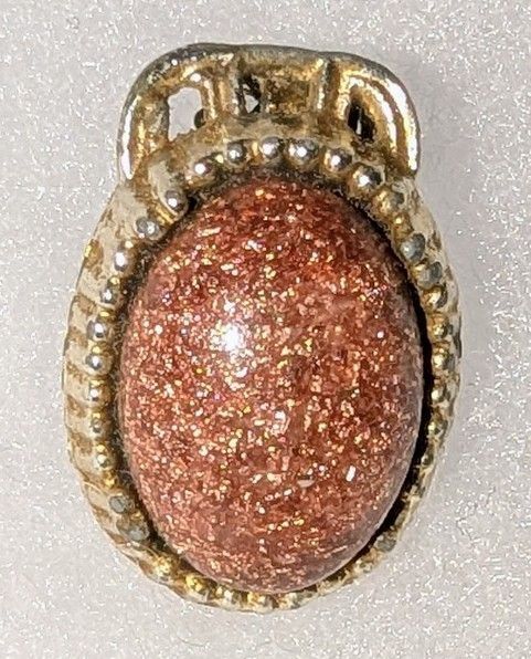 Mid-Century Glitter Glass Cabochon Clip Earring (Single)