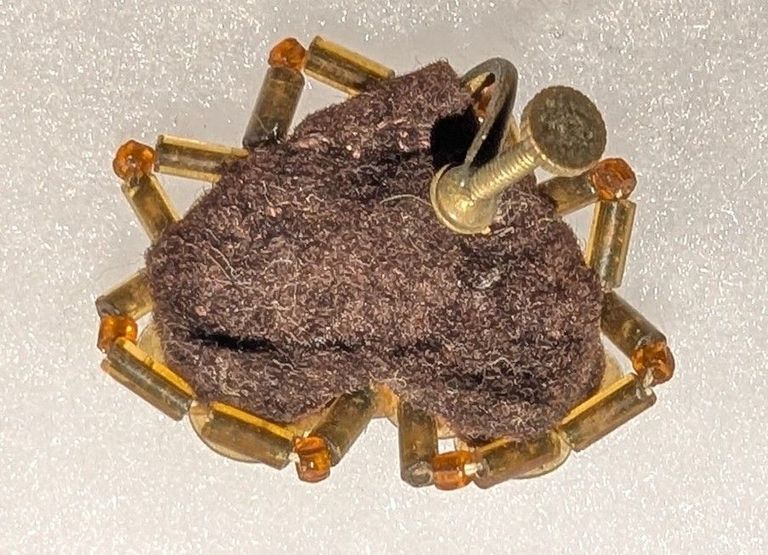 Late Art Deco Amber Bead and Sequin Cluster Earring with Textile Backing (Single) - Image 2