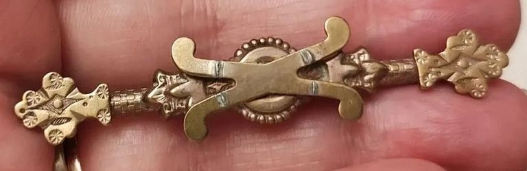 Victorian Engraved Bar Brooch