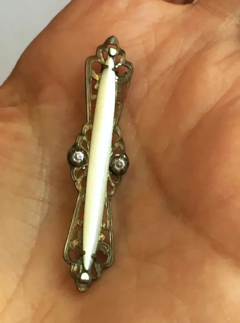 Late Victorian to early Edwardian bar brooch - Image 5