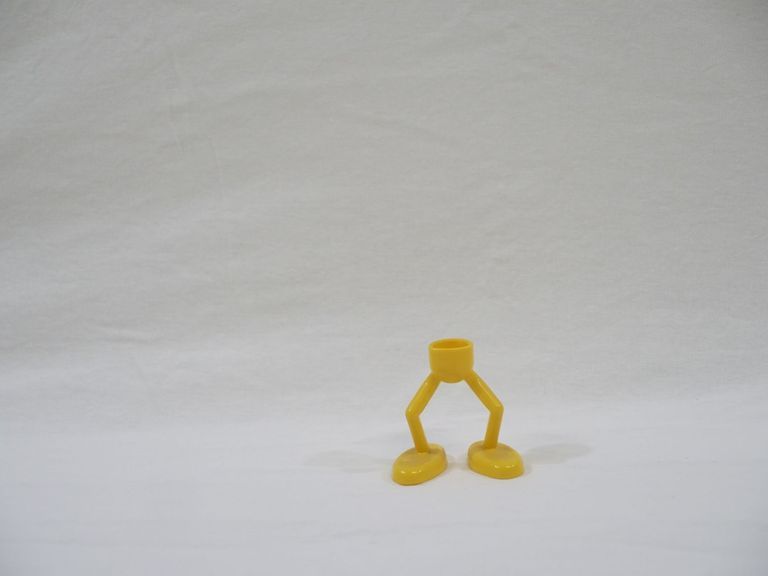 Aim Kids Yellow Standing Toothbrush; Stand