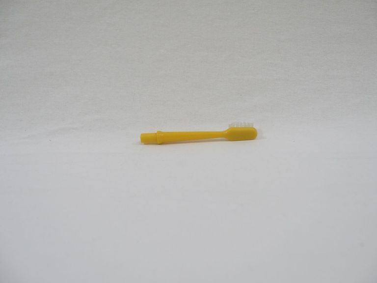 Bart Simpson Toothbrush Set Yellow Brush - Image 2