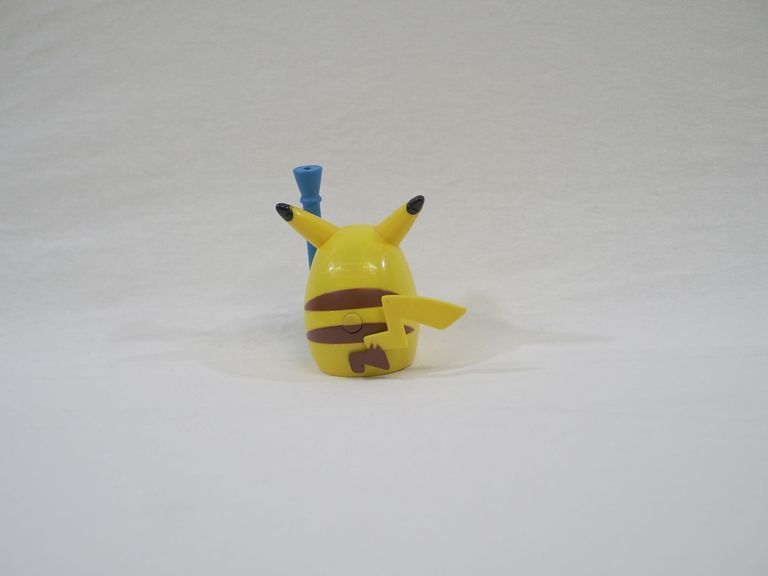 Pikachu Battery Toothbrush - Image 3