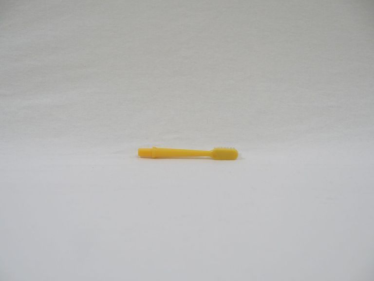 Raggedy Ann Battery Toothbrush Radio - Image 3