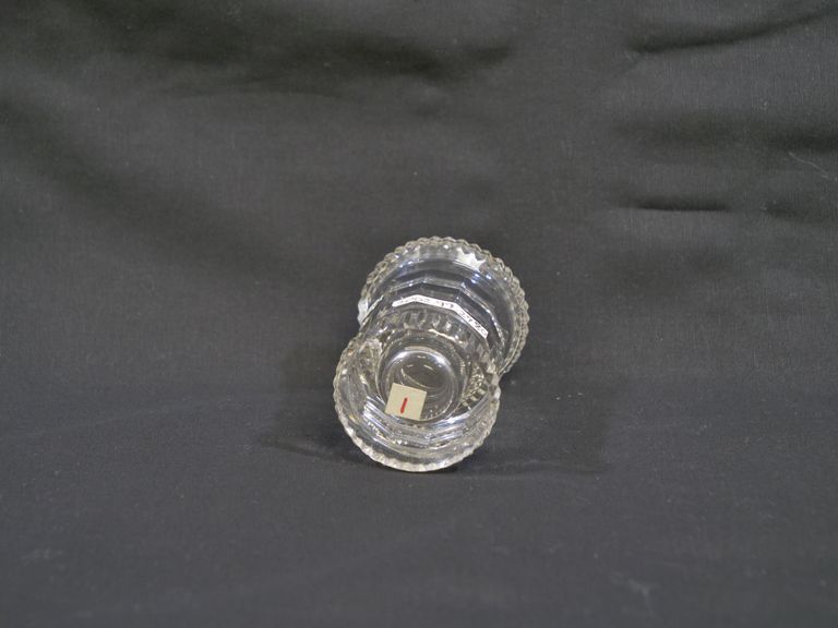 2002.99.2780 Bottom.JPG