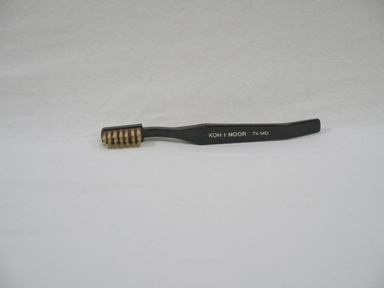 Koh-I-Noor 74 MD Toothbrush