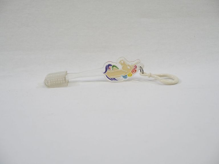 Hang to Dry Unicorn Toothbrush - Image 2
