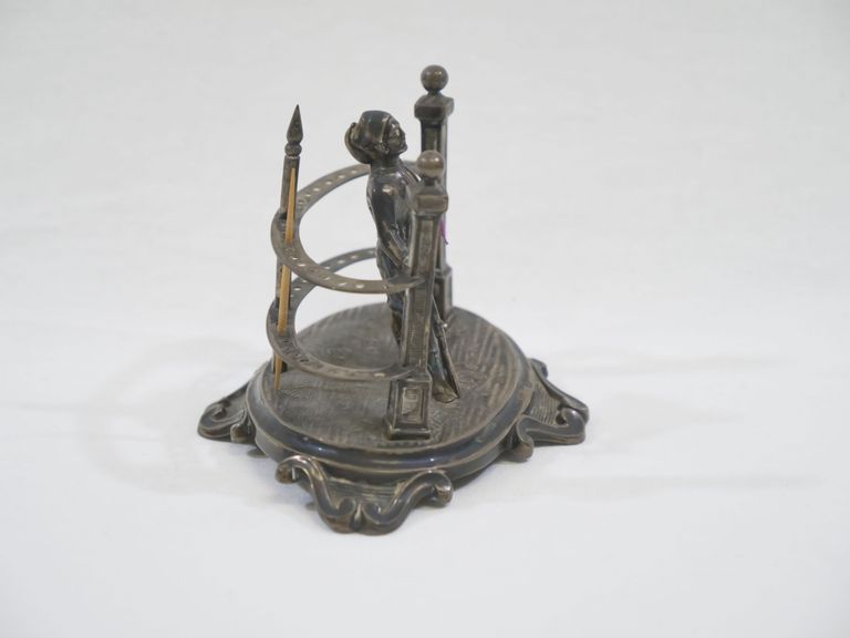 Soldier Holding Rifle Toothpick Holder - Image 2